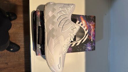 Shoes - LaMelo Ball Puma MB1 Low