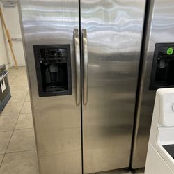 Ge Profile Refrigerator As Is 295