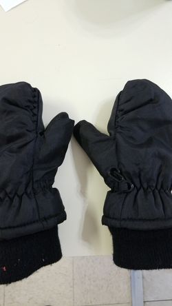 Childs snow gloves