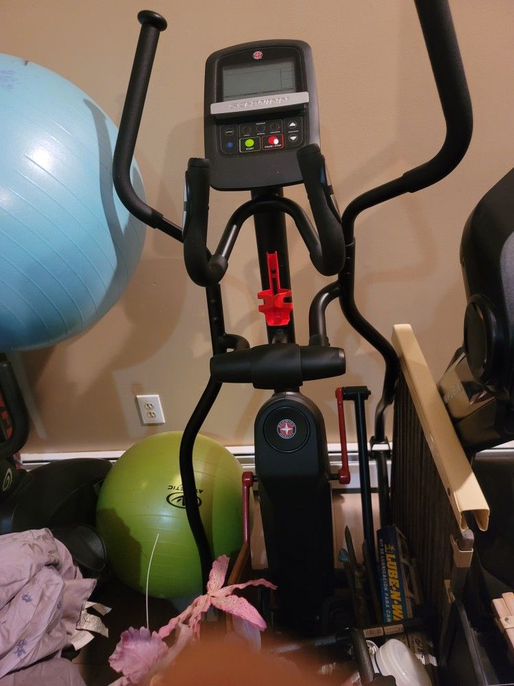 Schwinn 411 Eliptical