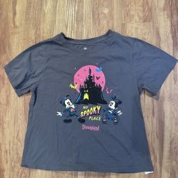 Disney Parks 2023 Mickey Halloween Women's T-Shirt- It's My Spooky Place SZ Medi