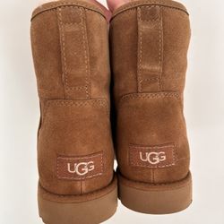 Ugg Boots Women’s Size 9