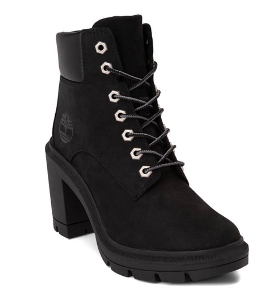 Timberland Kinsley Boots (Women’s) 