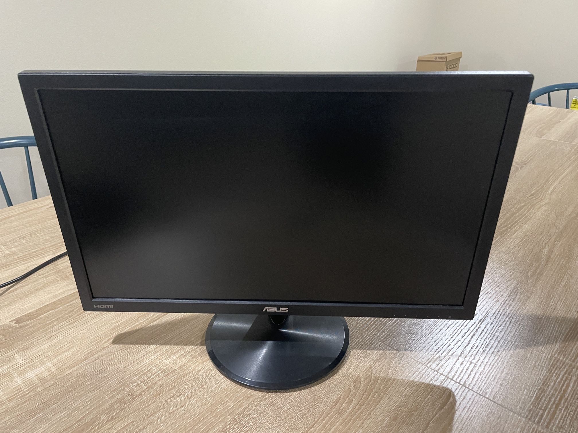 ASUS Flat Screen Monitor 22 Inches