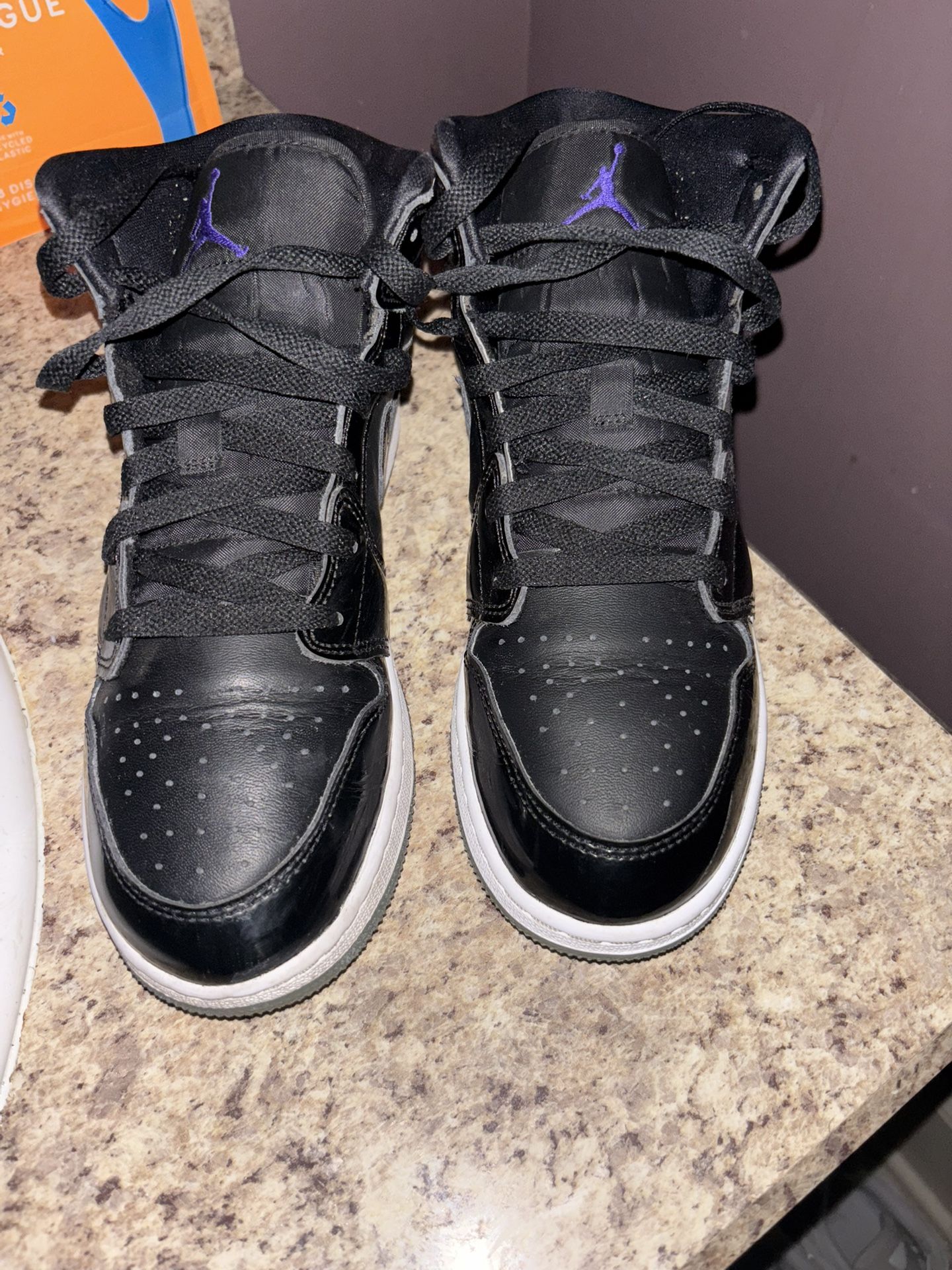 Air Jordan 1 Mid SE Space Jam