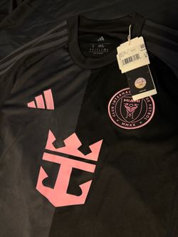 $130 retail Authentic Messi Jersey size Men’s Small