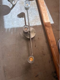 LED Light fixture. (3) lights