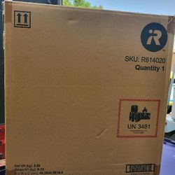 iRobot Roomba Vacuum - NEW