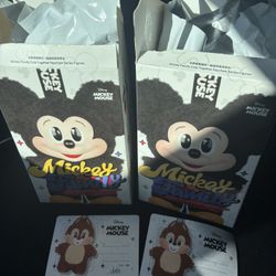 Pop Mart Mickey Family Cute Together 