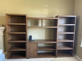 Entertainment center