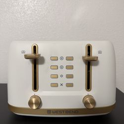 West Bend Timeless 4-Slice Toaster