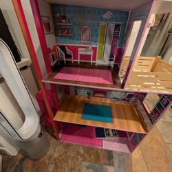 Barbie Dollhouse 