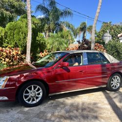 2011 Cadillac DTS