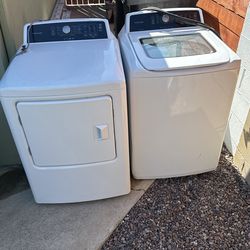 Frigidaire Washer And Dryer Combo.