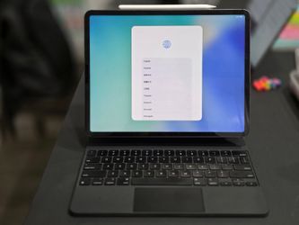 Apple iPad Pro 12.9" (5th Gen) M1 - 128GB - Wi-Fi + Cellular (Unlocked)