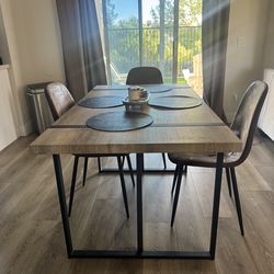 Dining room table & chairs