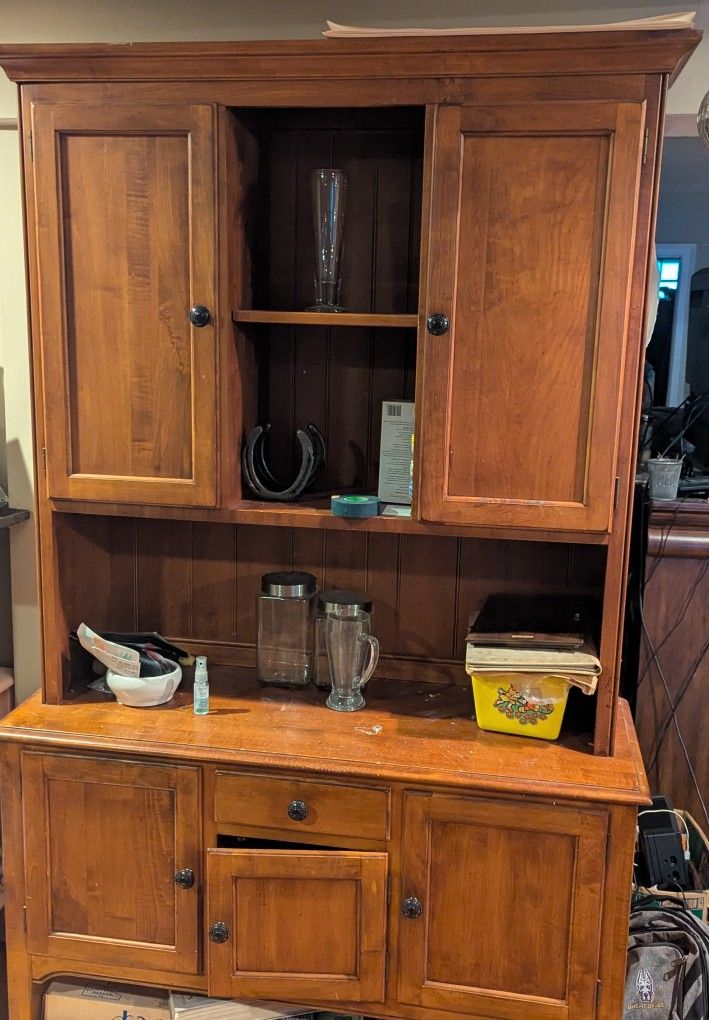 Ethan Allen Maple Cubbard