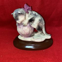 5 Inch Painted Alabaster Cat With Yarn Statue Imported From Greece 