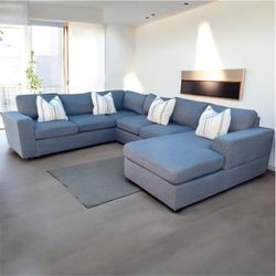 FREE DELIVERY!! Gorgeous Large Sectional 