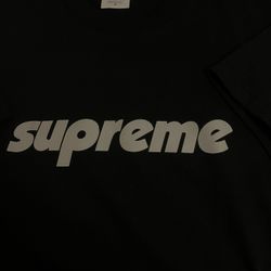 Supreme shirt BRAND NEW men’s small