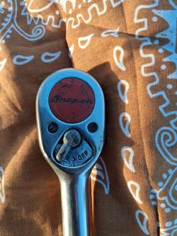 Snap on ratchet