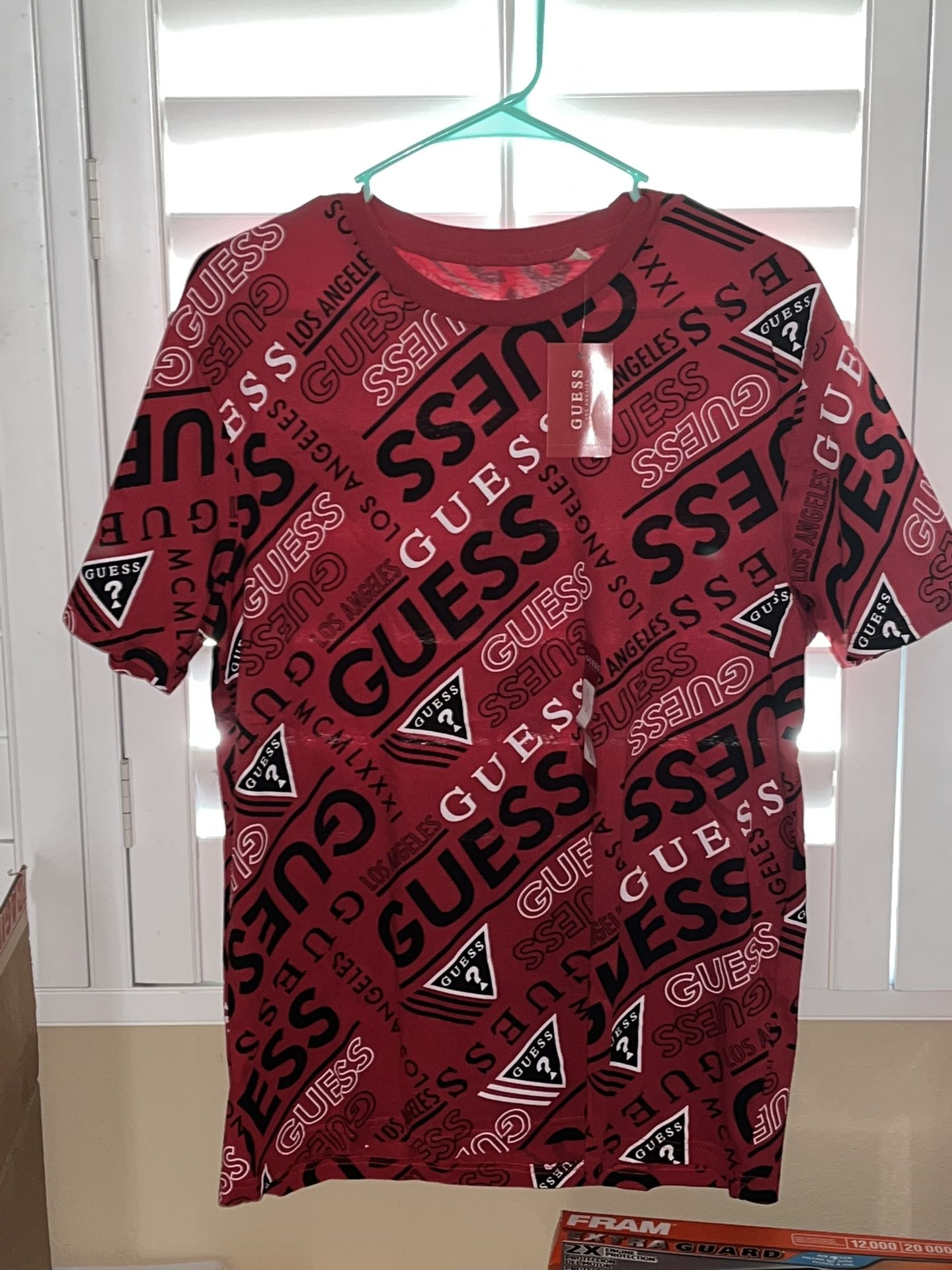 Notitie Senaat schieten Guess Shirt New With Tags Size Is Large for Sale in Orange, CA - OfferUp