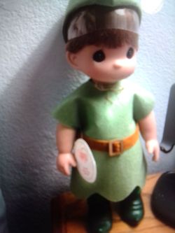 Classic petter pan PM Disney doll 12"