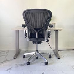 HERMAN MILLER CLASSIC AERON CHAIR SIZE C FULLY ADJUSTABLE WITH POSTURE FIT 🔥🔥🔥 IN LIKE NEW CONDITION 🔥🔥🔥