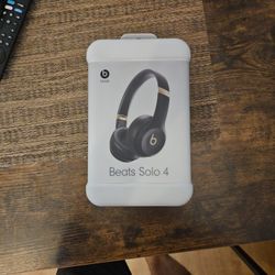 Beats Solo 4 Headphones
