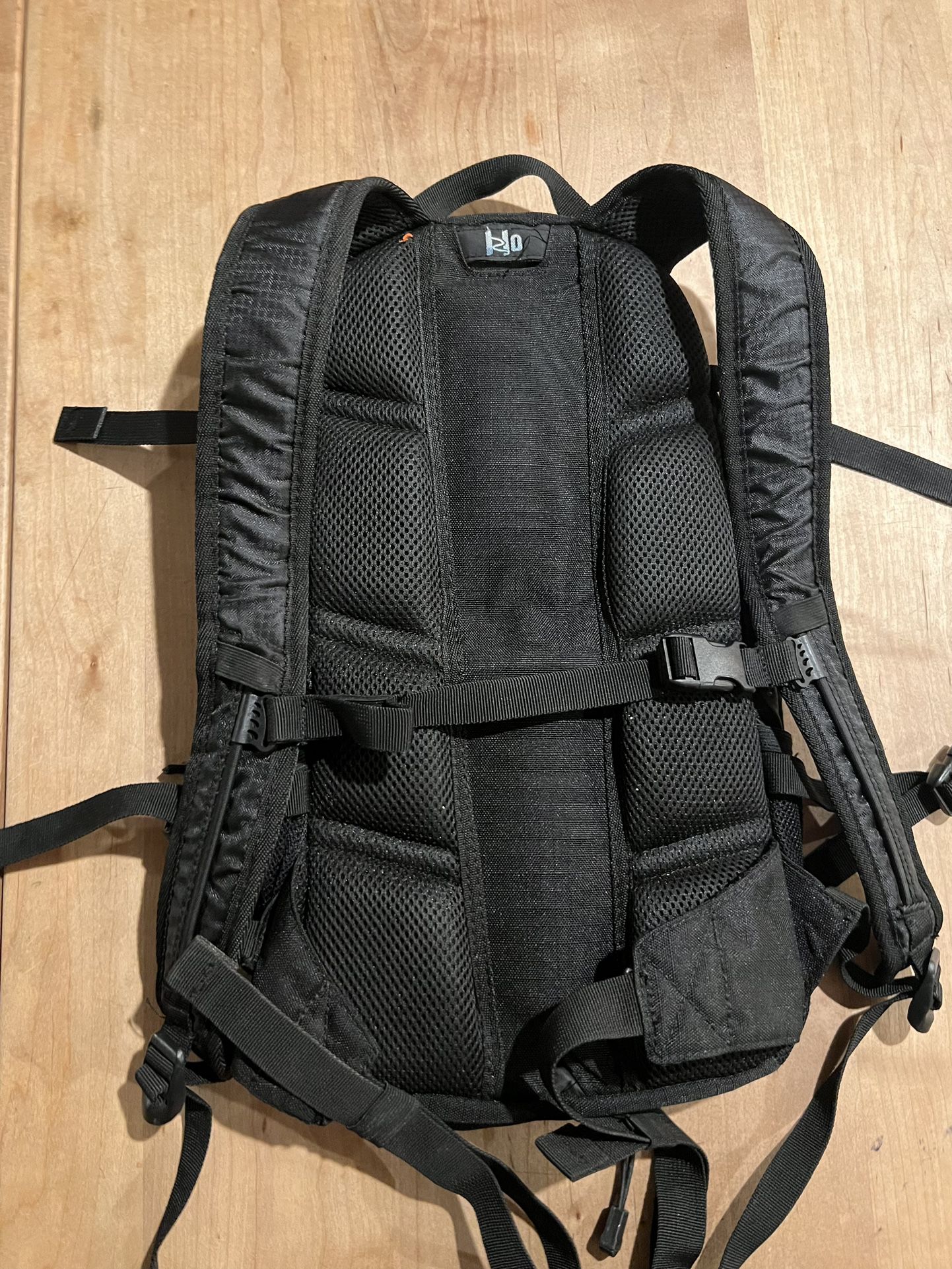 Quest Hydration Pack Like New Condition!!