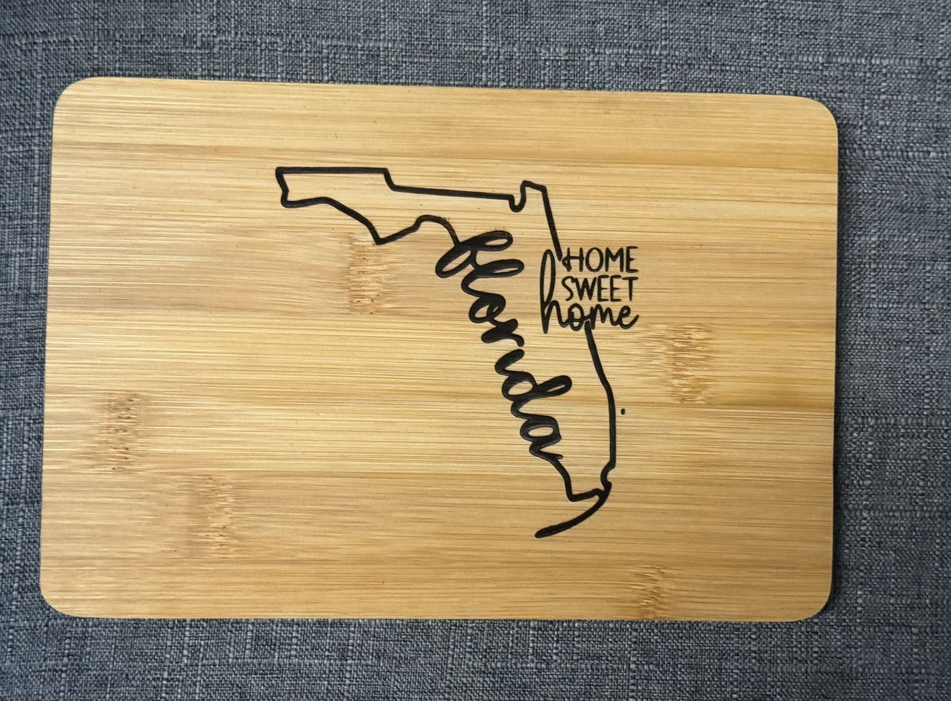 Laser-Engraved Florida Bamboo Chopping Board – Dual-Sided with State Logo & “Home Sweet Home” Design