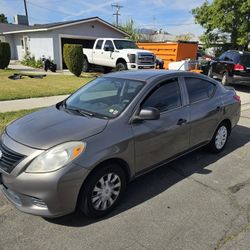 2013 Nissan Versa 
