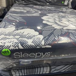 QUEEN SIZE SLEEPY’S HYBRID MATTRESS & BOX SPRING BED SET