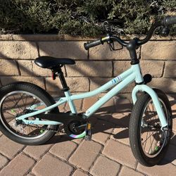 Giant adore - 16 Inch Kids Bike 