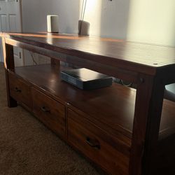 Console &. End Table 