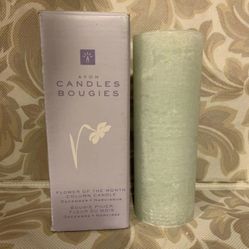 Avon December Narcissus Pillar Candle 