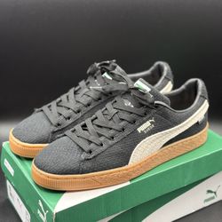 MEN’S PUMA SUEDE CLASSIC HEMP (PUMA BLACK-ALPINE SNOW-GUM) SZ 10