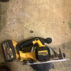 Dewalt Skill Saw With Battery