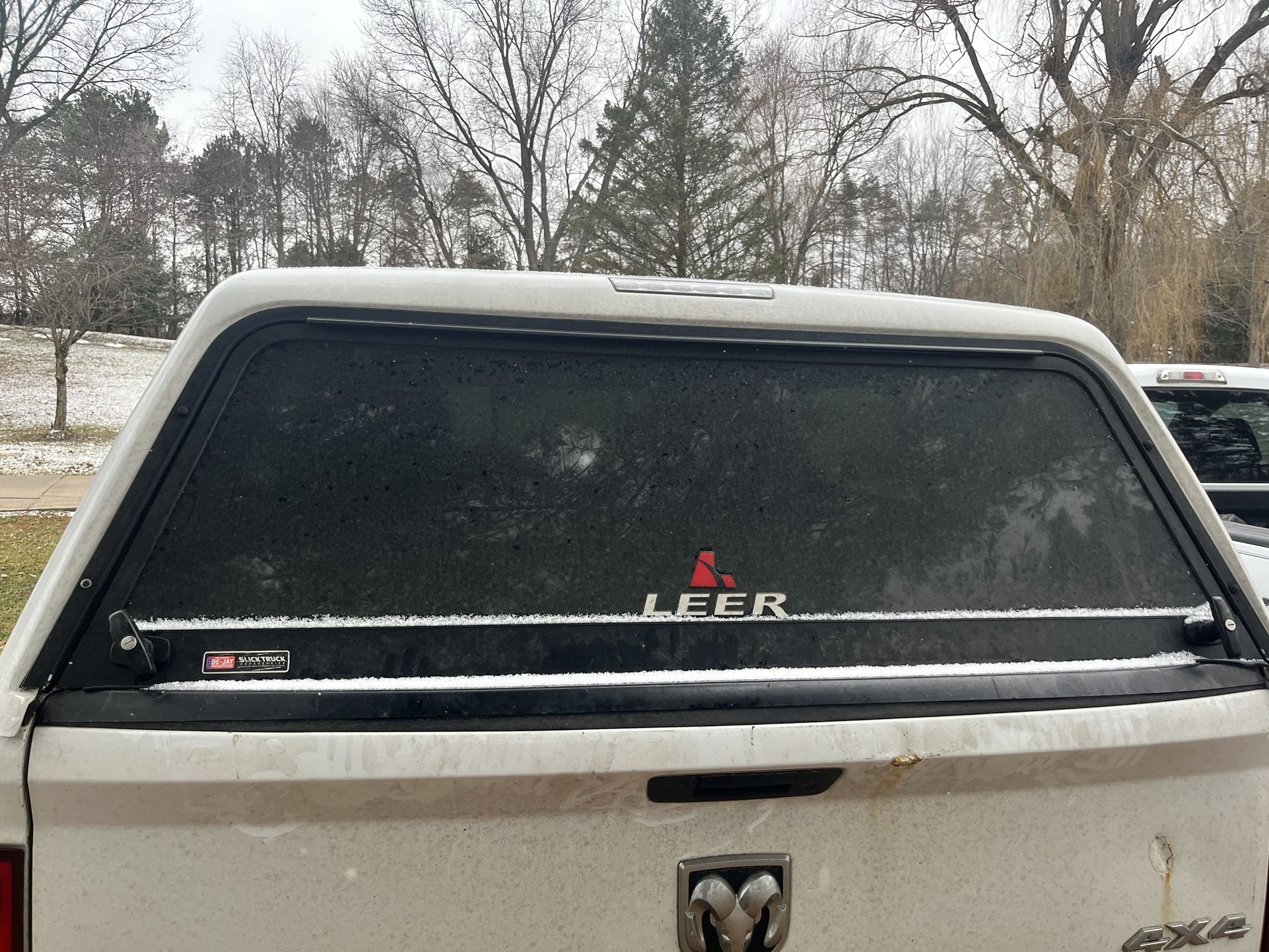 Leer 100XR Truck Cap 76 Inch Bed Length