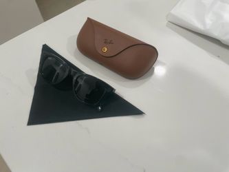 Meta Ray Ban glasses