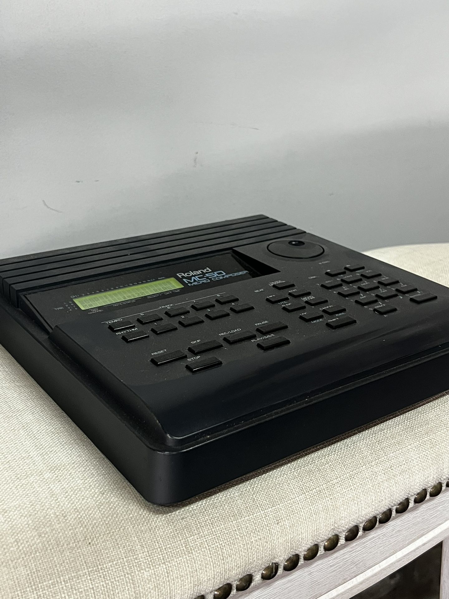 Roland Mc-50