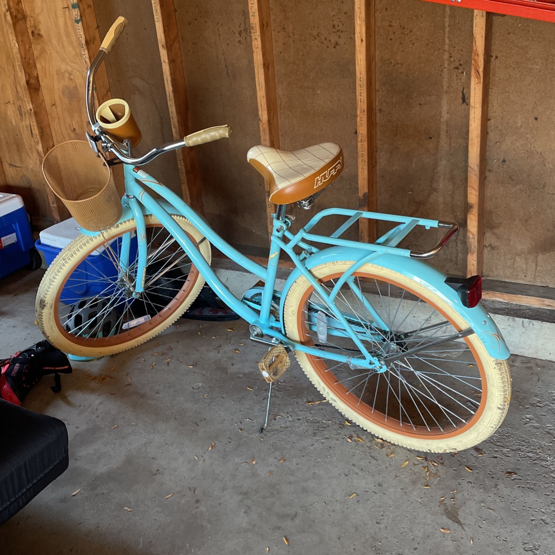 Women’s Huffy Cruiser