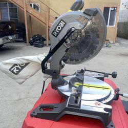 Ryobi 14Amp Electric 10in. Compound Miter Saw