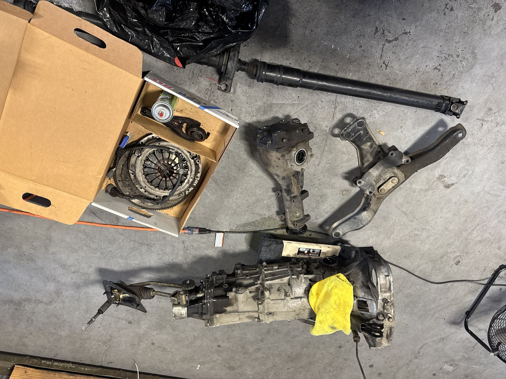 2005 Subaru Legacy Gt Manual Transmission With Prop Shaft Diff And Clutch