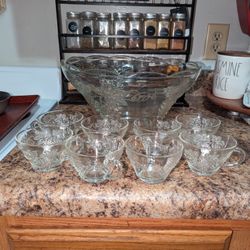 Anchor Glass Punch Bowl Raised Grape Design W 8 Cups