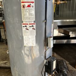 Water  Heaters  100 Gl Nat Gas 