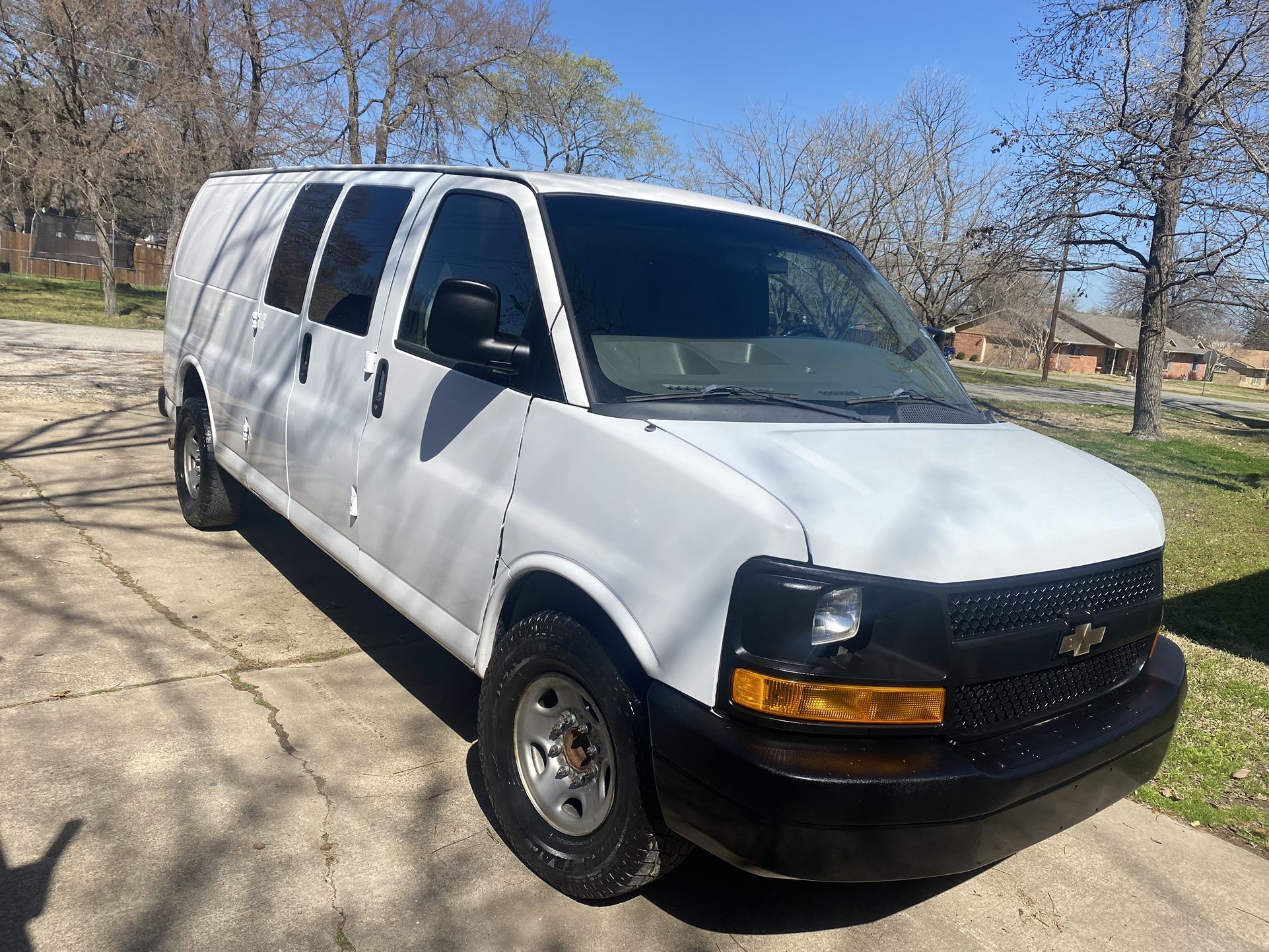 2014 Chevy Express 2500 