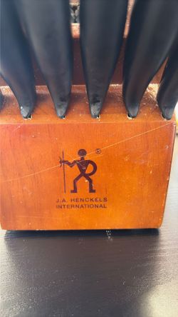Henckels knife set