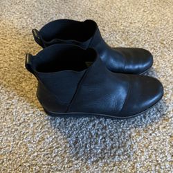 Sorel Chelsea Boots