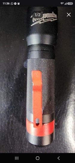 Milwaukee 325 Lumens LED Aluminum Flashlight